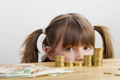 The Best Kids’ Savings Account to Grow Your Child’s Money in 2022.